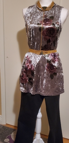 Beautiful Velvet Velour Sleeveless Top, Size M, Soft, luxurious fabric - Picture 7 of 7